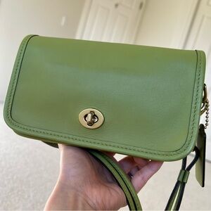 Coach Dinky Bag #17994 in Leaf Green Rare to Find